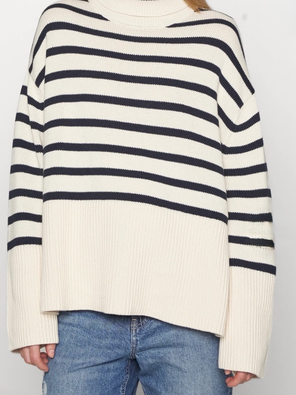 GAP Striped Cotton Turtleneck Sweater Split Hem Ivory Navy Size M - Picture 2 of 11